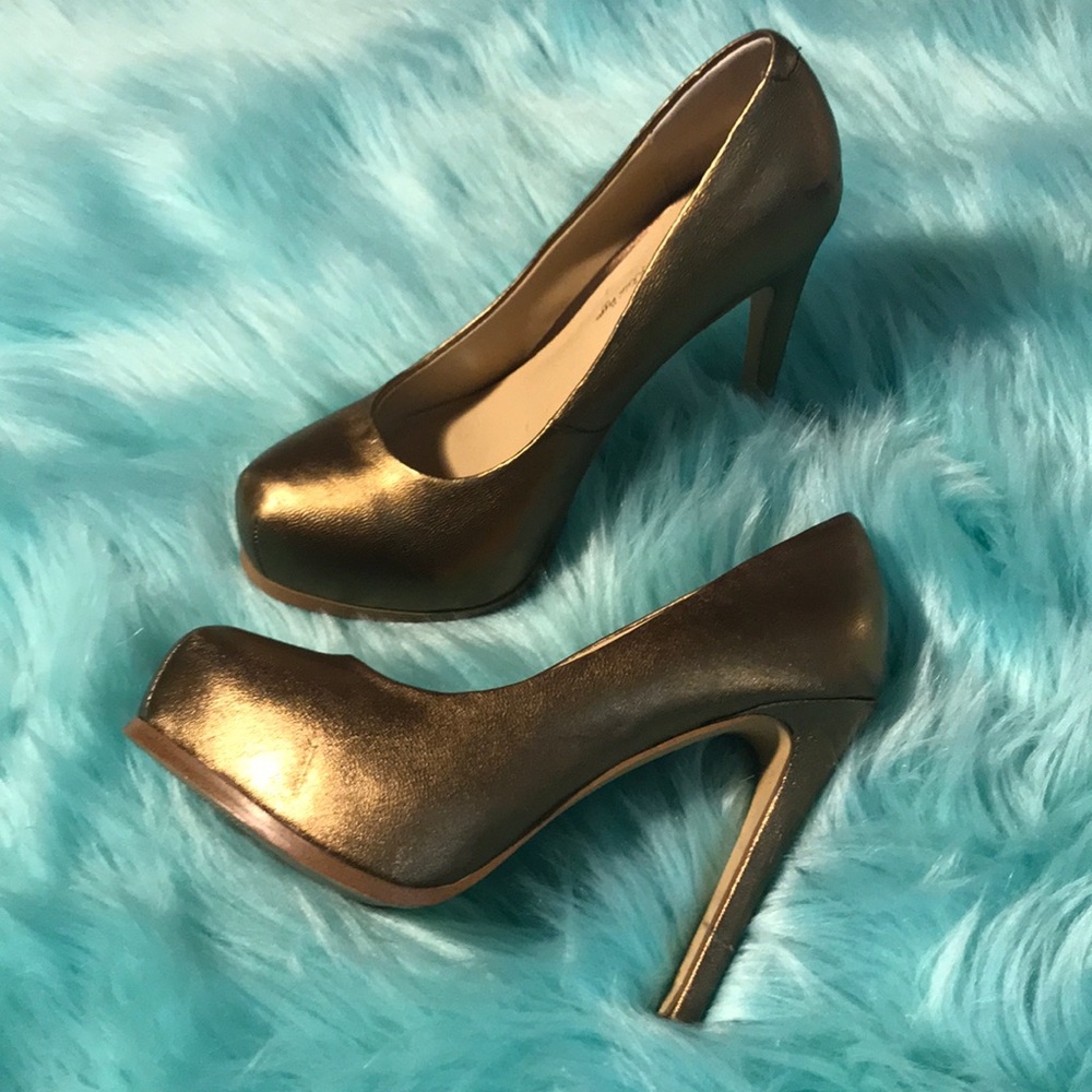 Dark GOLD size 6 platform stilettos - Picture 2 of 7